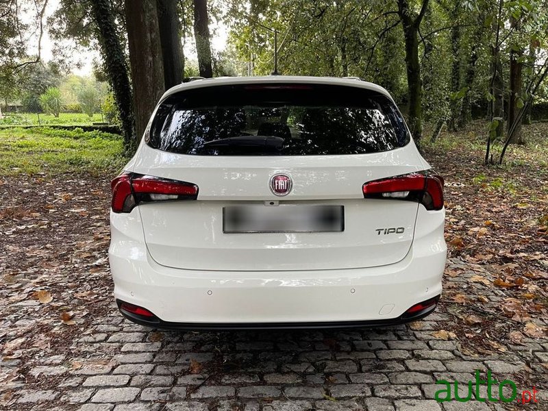 2018' Fiat Tipo Station Wagon photo #5