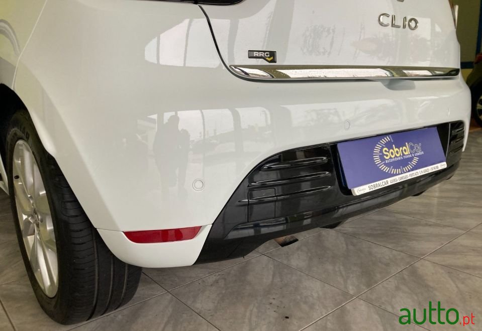 2019' Renault Clio photo #5