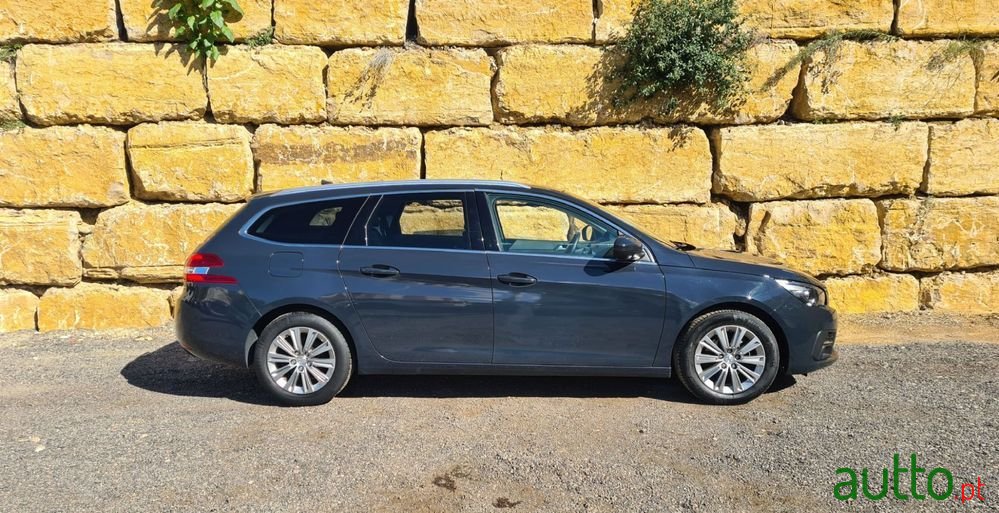 2020' Peugeot 308 Sw photo #5