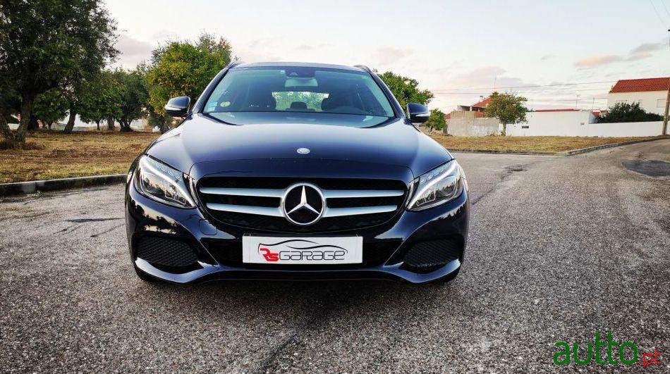 2015' Mercedes-Benz C-220 Bluetec photo #2