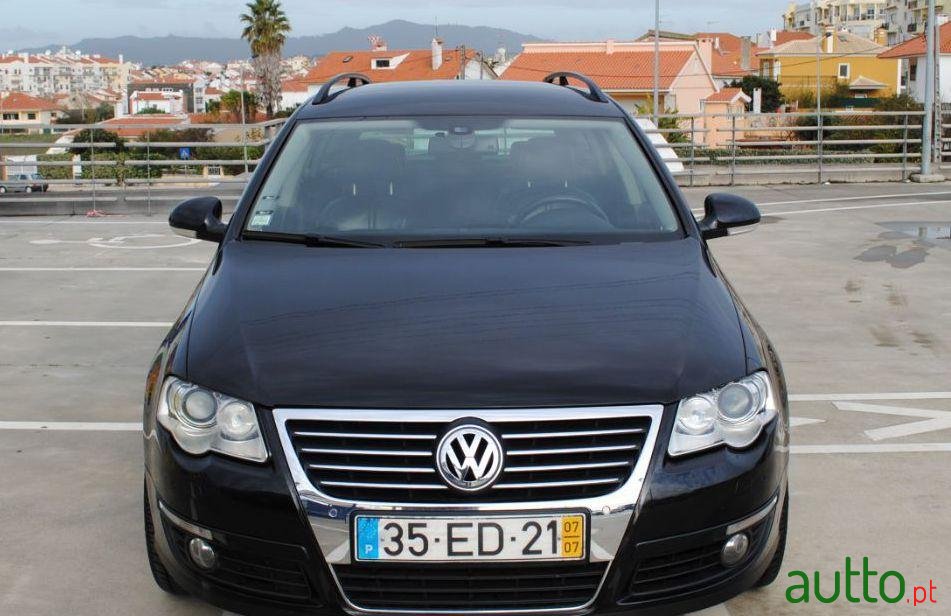 2007' Volkswagen Passat Variant photo #5