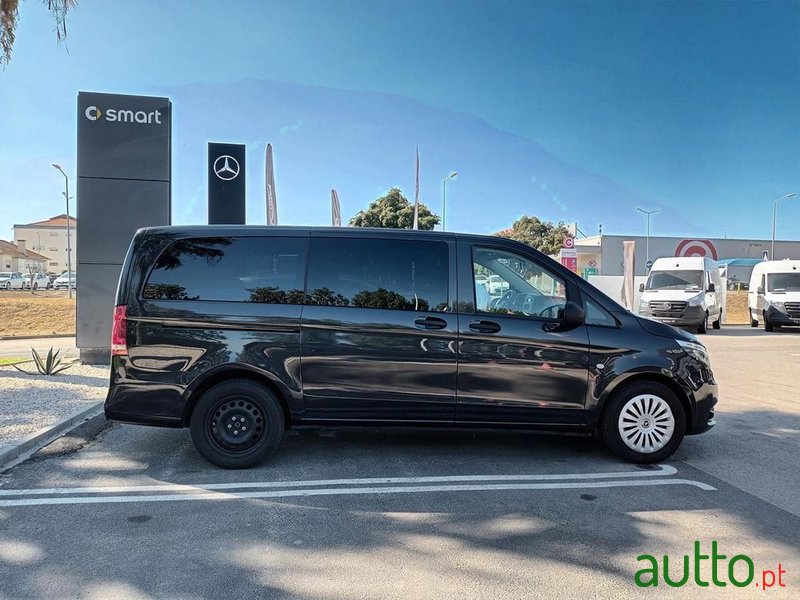 2022' Mercedes-Benz Vito Tourer photo #3