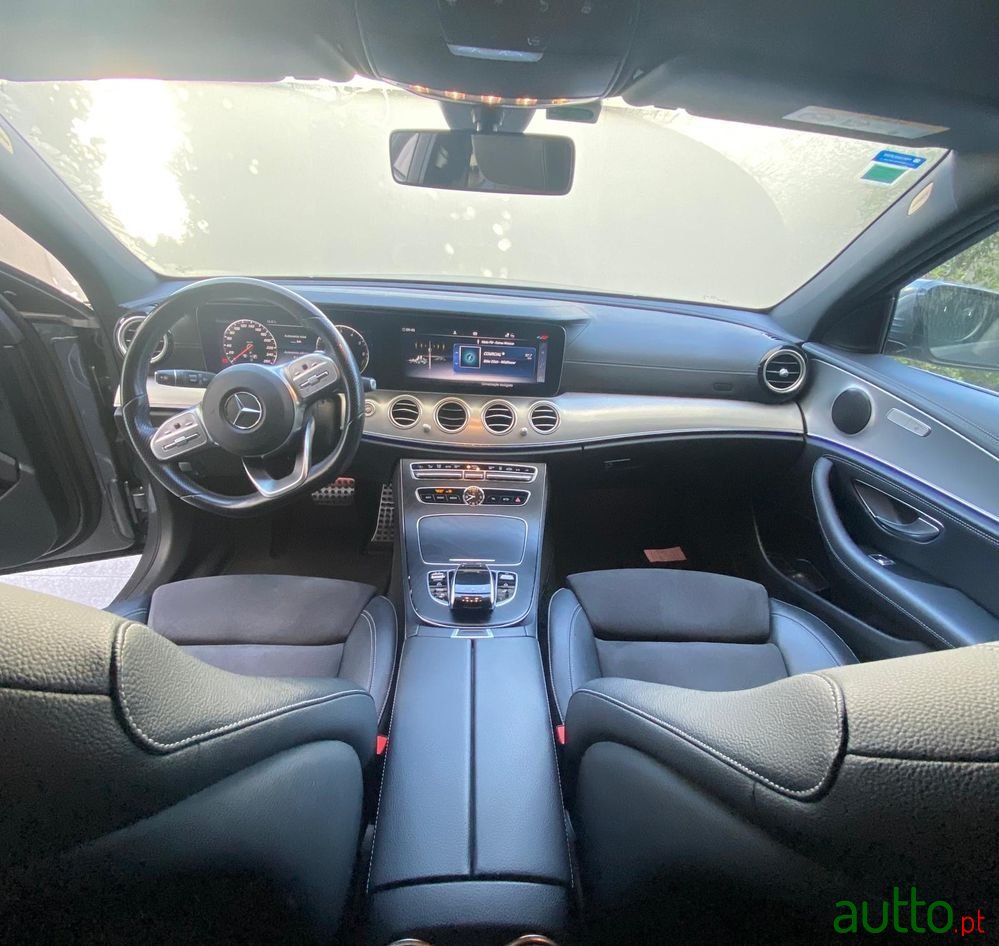 2020' Mercedes-Benz Classe E De Amg Line photo #6