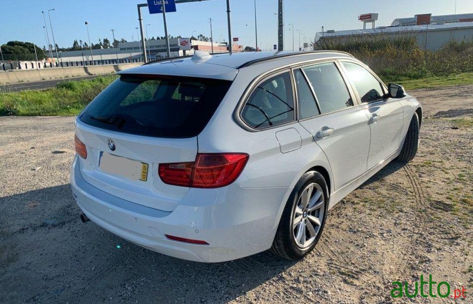 2013' BMW 318 D Auto photo #4