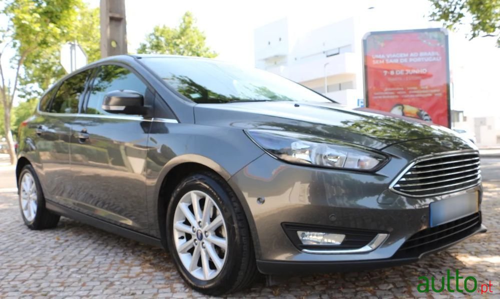 2015' Ford Focus 1.0 Scti Titanium photo #1