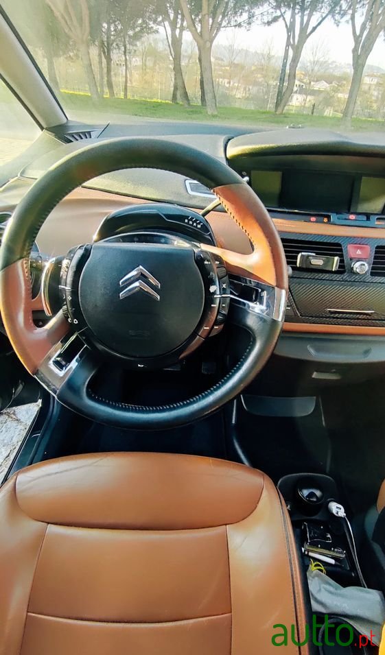 2007' Citroen C4 Grand Picasso photo #4