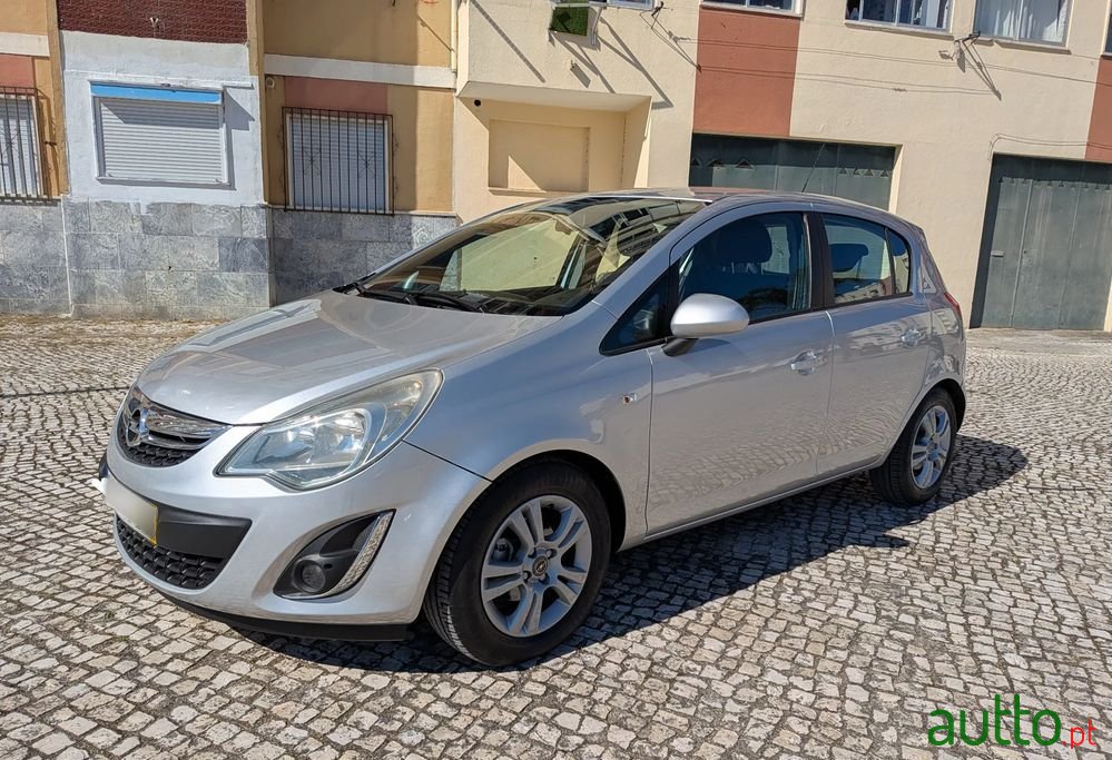 2011' Opel Corsa 1.2 Go! photo #3