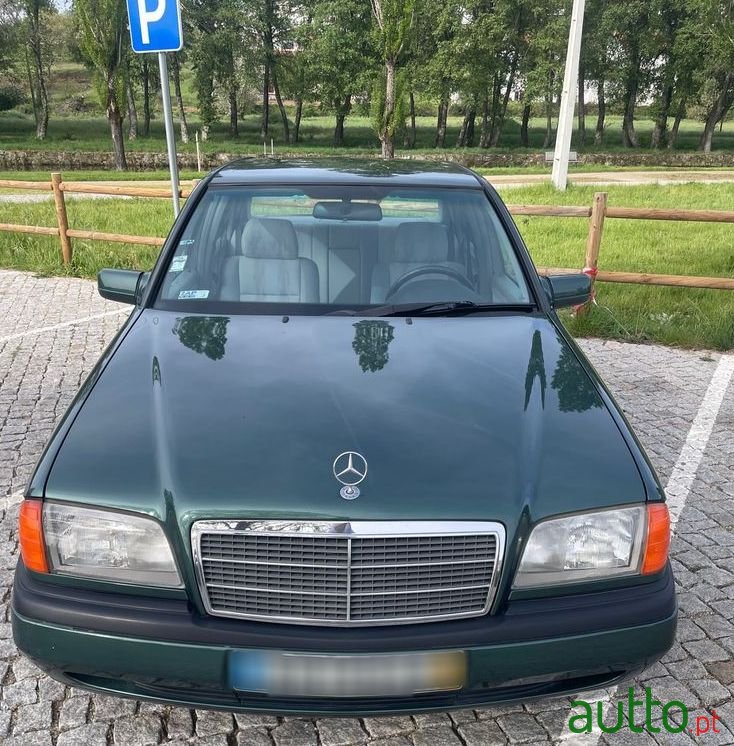 1994' Mercedes-Benz Classe C photo #2