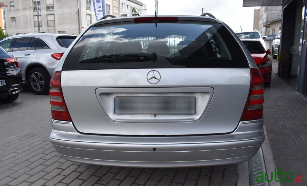 2001' Mercedes-Benz C 270 Cdi Elegance Aut. photo #4