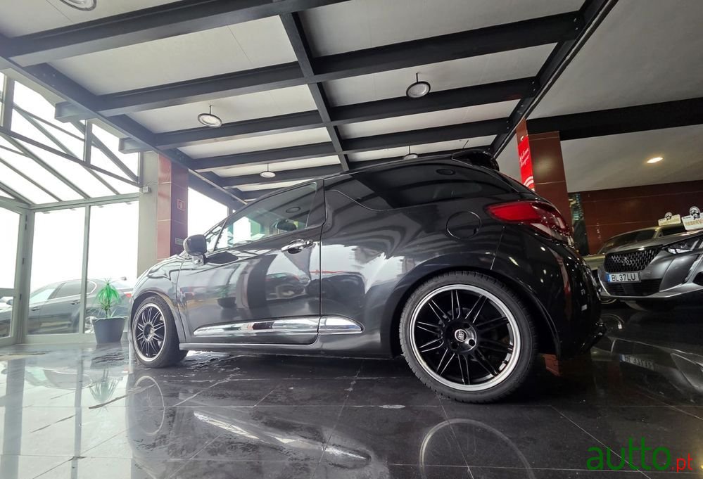 2012' Citroen DS3 1.6 Thp Sport Chic photo #2