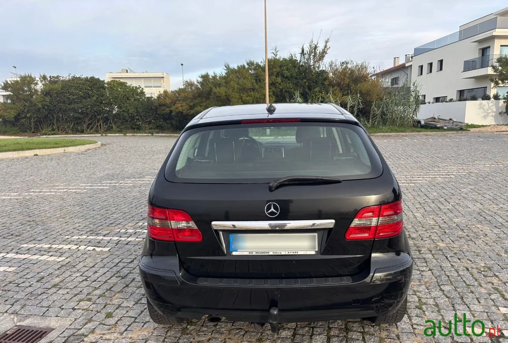 2008' Mercedes-Benz Classe B photo #5