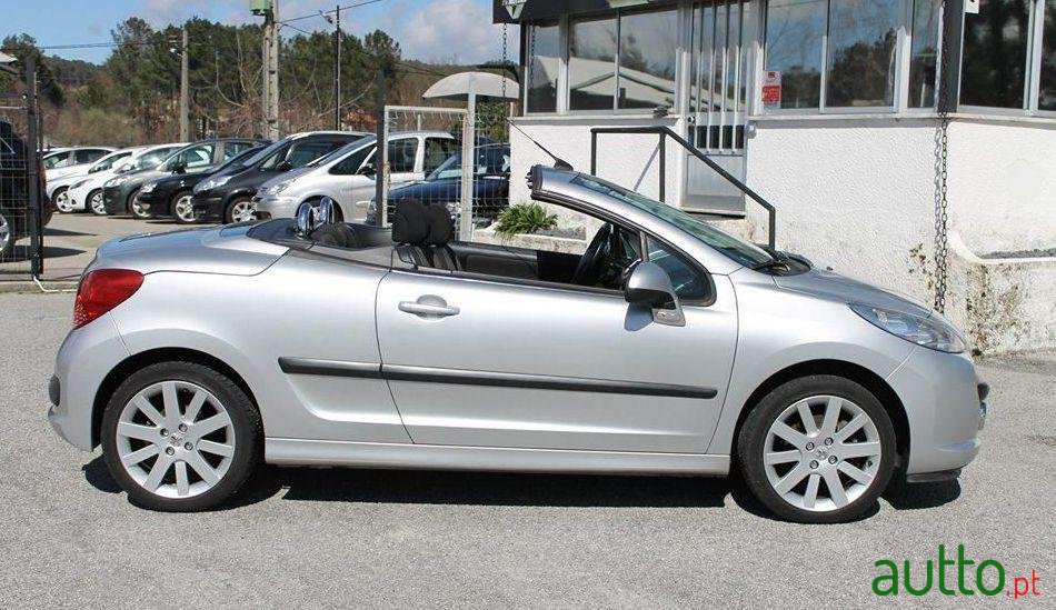 2008' Peugeot 207 1.6 Hdi Fap photo #1