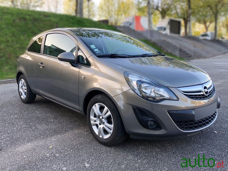 2015' Opel Corsa photo #4