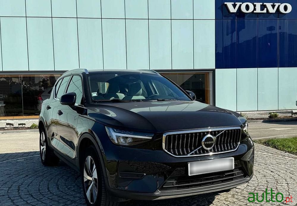 2022' Volvo Xc 40 photo #3