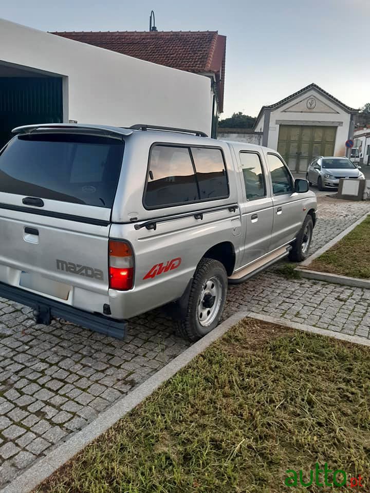 2001' Mazda B-Series photo #3
