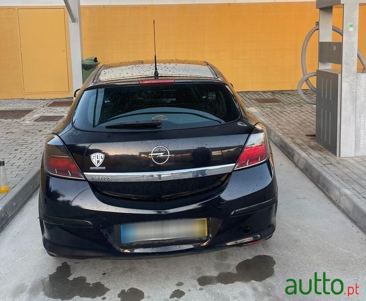2008' Opel Astra Gtc 1.3 Cdti photo #4