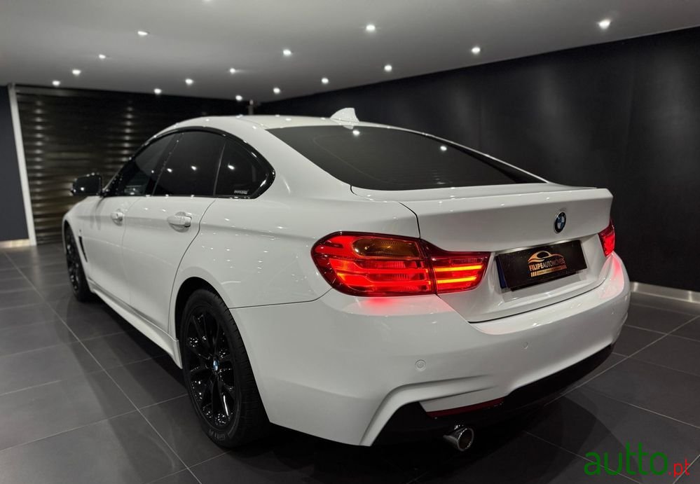 2016' BMW Série 4 D Pack M Auto photo #5