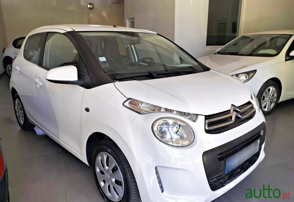 2017' Citroen C1 1.0 Vti Feel photo #3