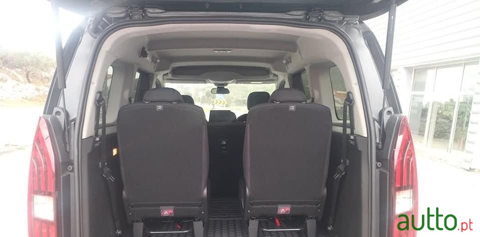 2019' Peugeot Rifter photo #5