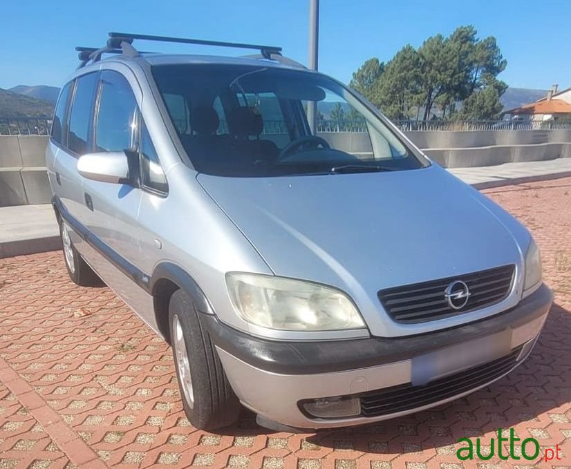 2000' Opel Zafira photo #1