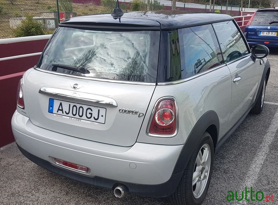 2012' MINI Cooper photo #3