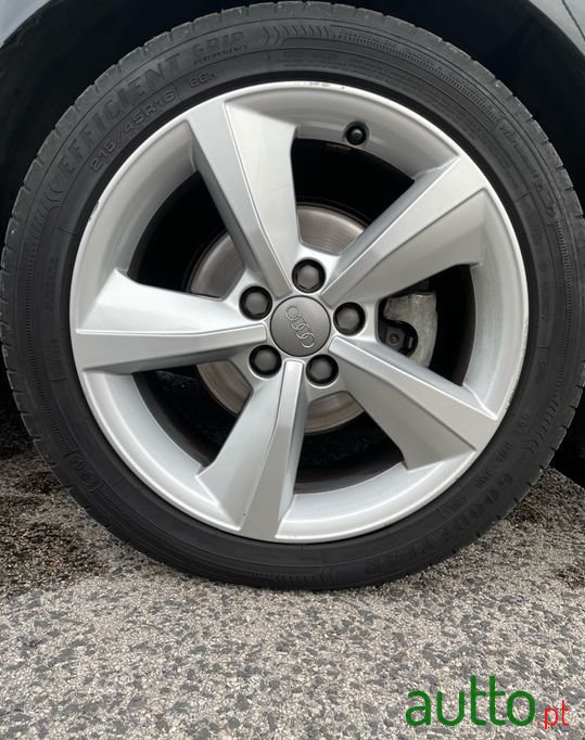 2015' Audi A1 photo #5