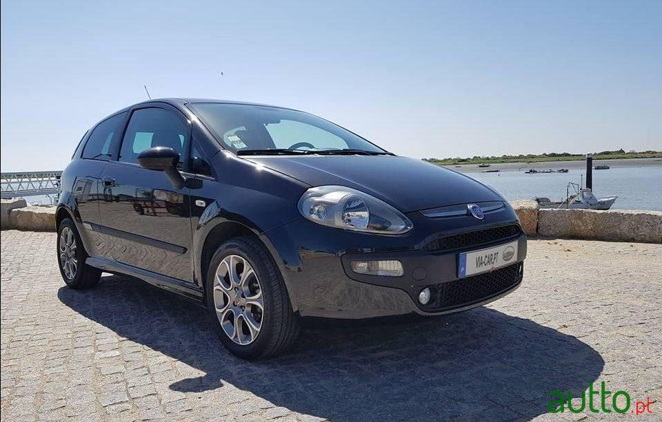 2009' Fiat Punto Evo Sport photo #1
