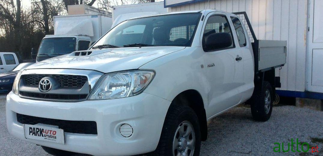 2011' Toyota Hilux photo #4