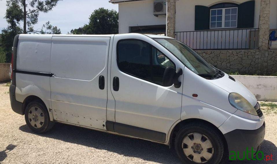 2006' Opel Vivaro photo #3