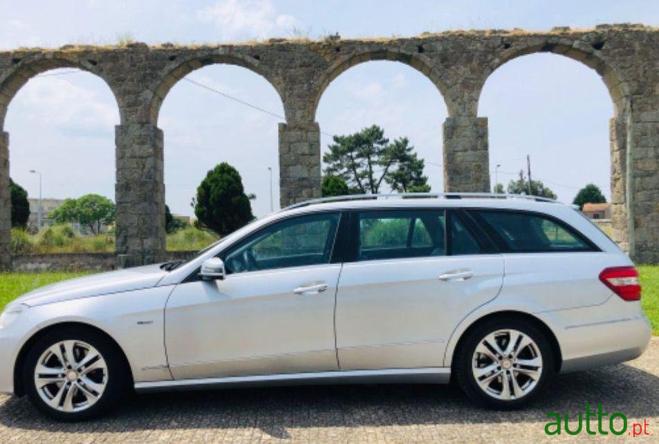 2010' Mercedes-Benz E-250 photo #4