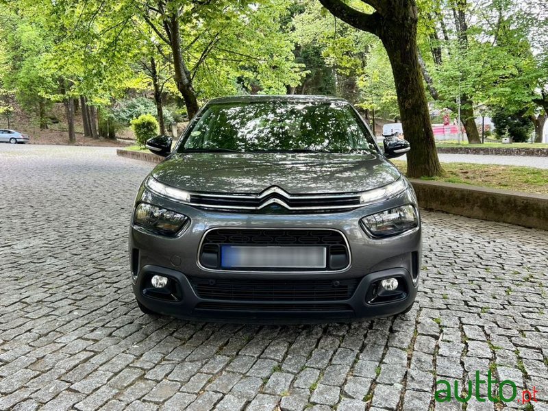 2020' Citroen C4 photo #3