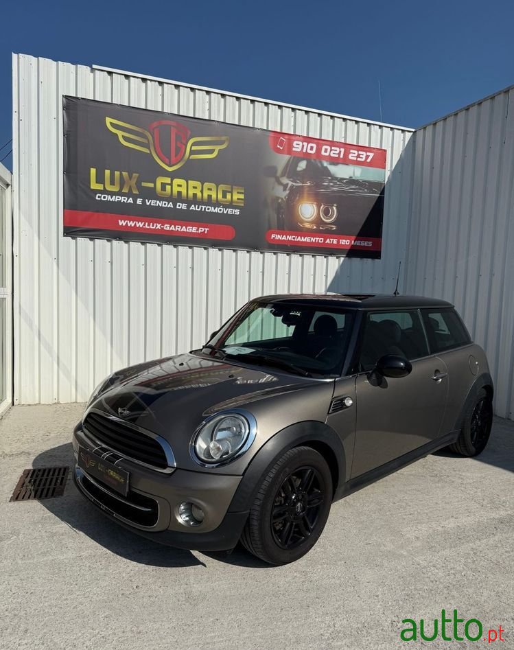 2012' MINI 3 Portas photo #1