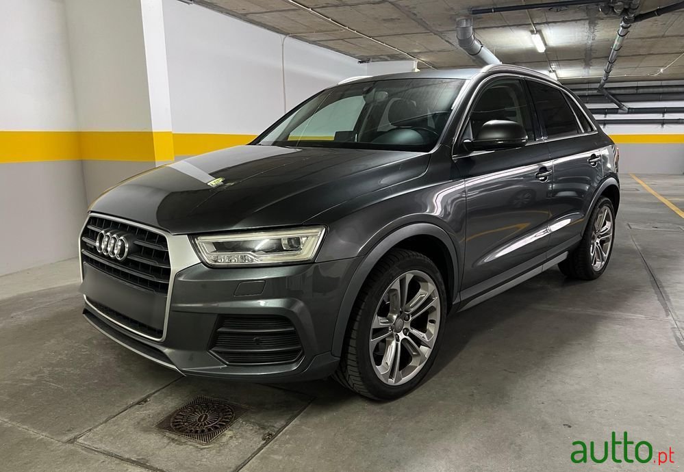 2015' Audi Q3 S Tronic photo #3
