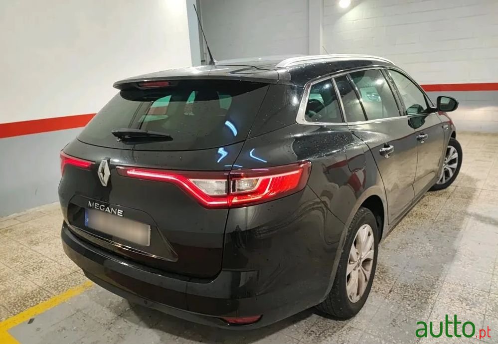 2020' Renault Mégane Sport Tourer photo #3