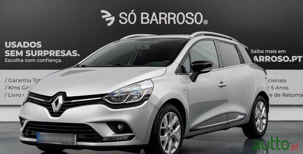 2020' Renault Clio Sport Tourer photo #1
