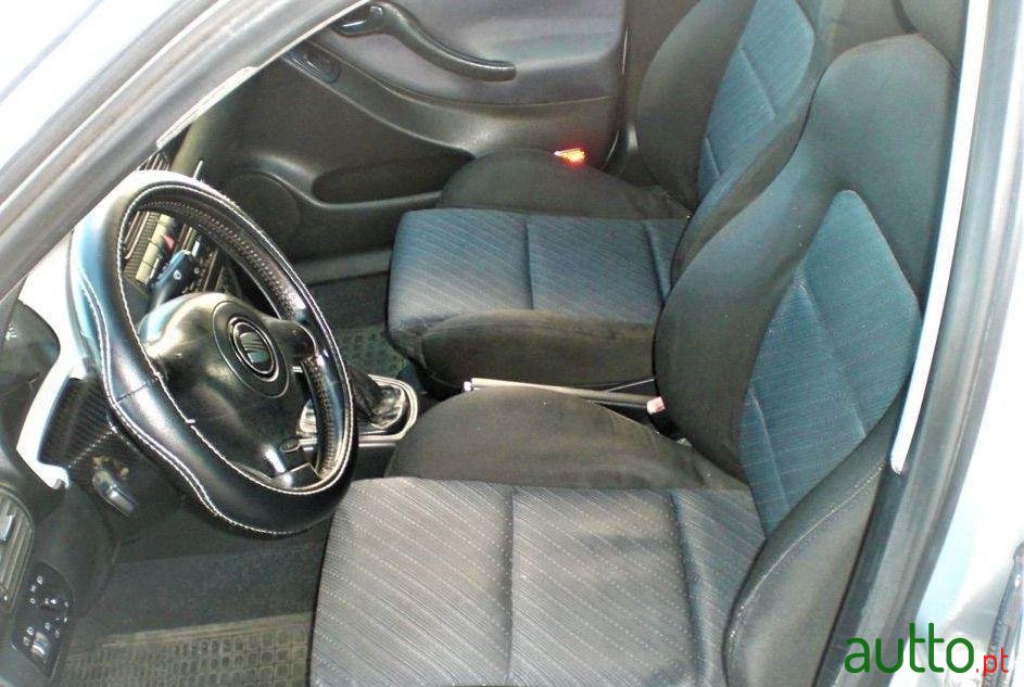 2002' SEAT Toledo Sport photo #3