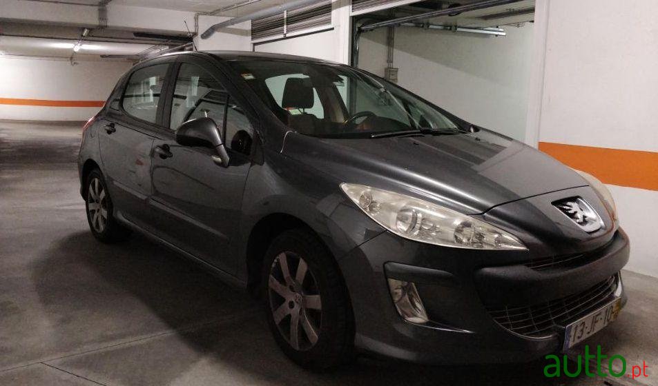 2010' Peugeot 308 photo #3