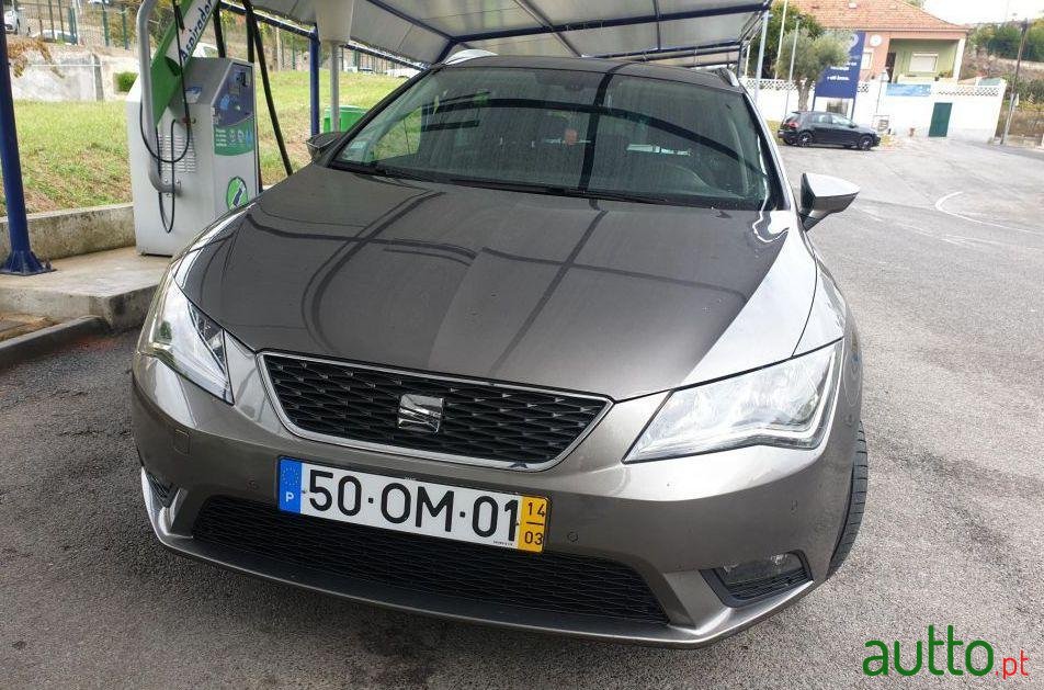 2014' SEAT Leon St photo #1