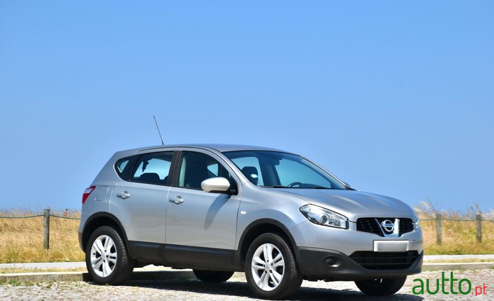2010' Nissan Qashqai photo #1