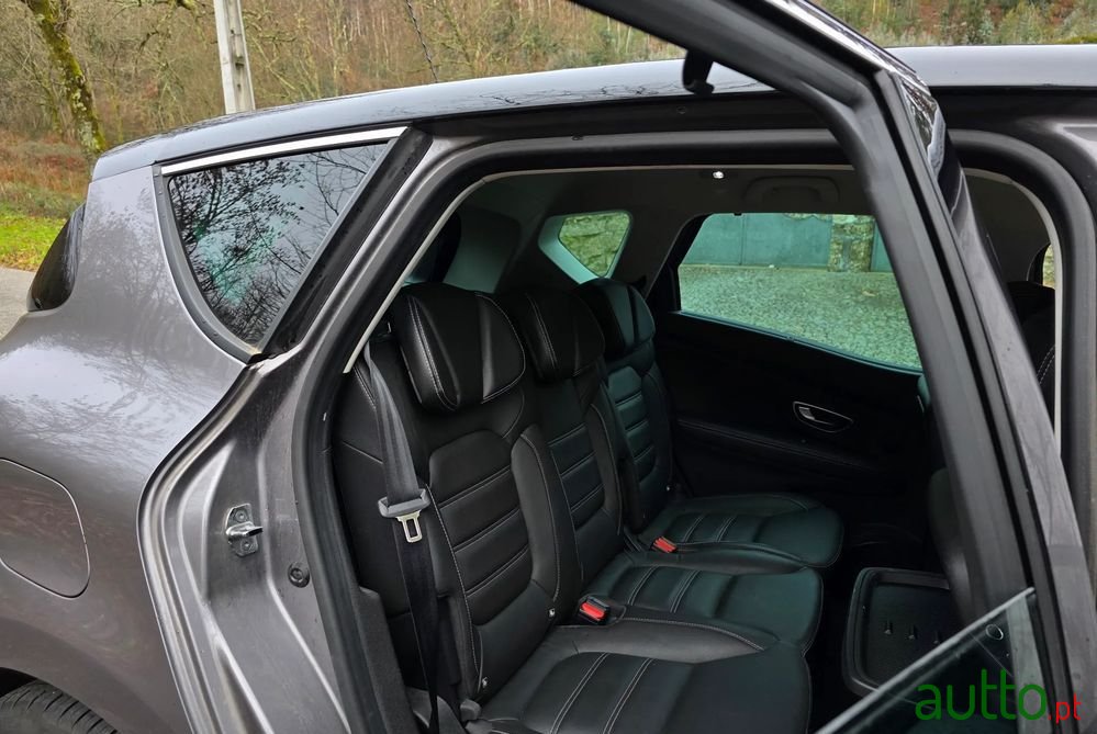 2018' Renault Scenic photo #5