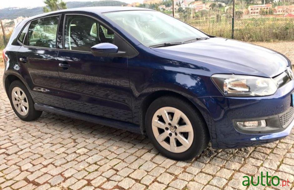2010' Volkswagen Polo 1.2 Tdi Bluemotion photo #1