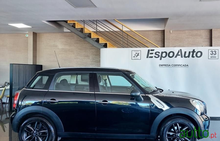 2014' MINI Countryman photo #5