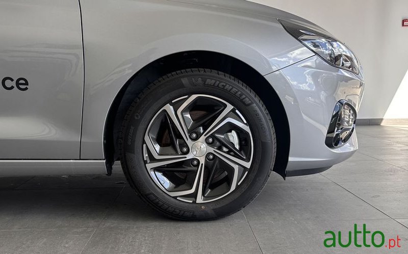2024' Hyundai i30 1.0 T-Gdi Style Plus photo #2