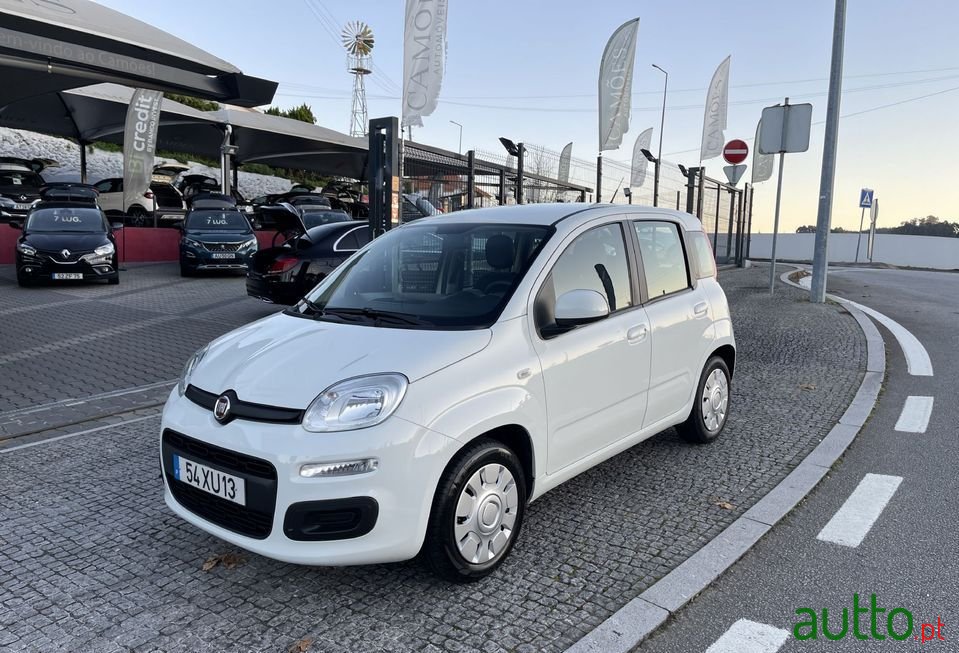 2019' Fiat Panda photo #4