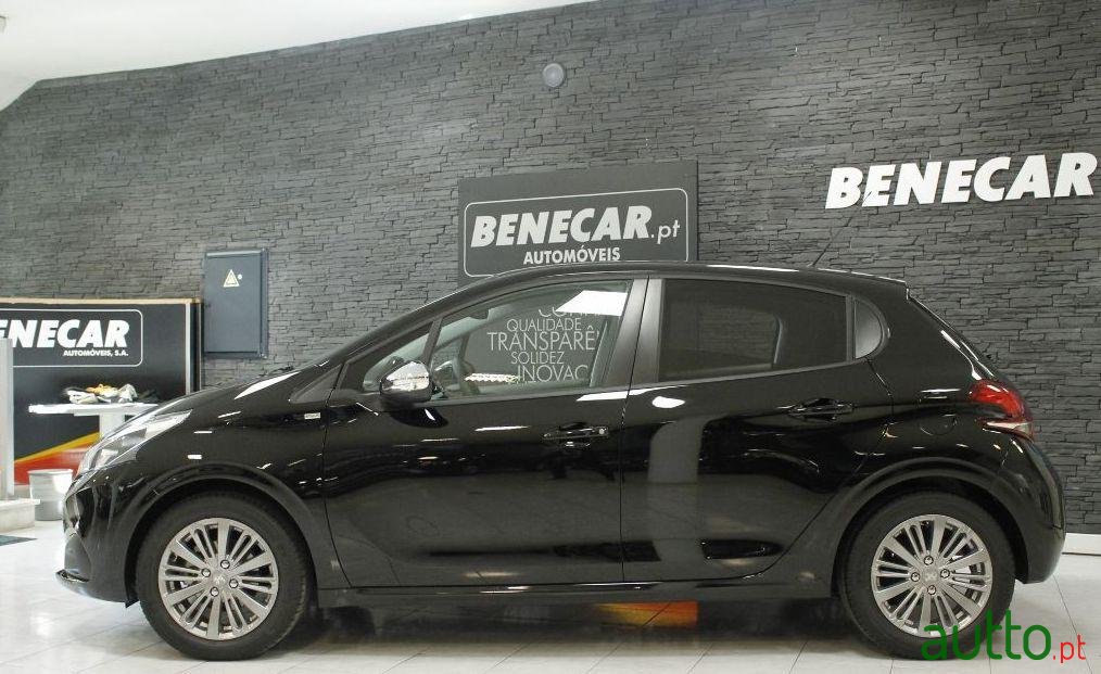 2016' Peugeot 208 Style 1.2 Puretech 82Cv Pack V photo #1