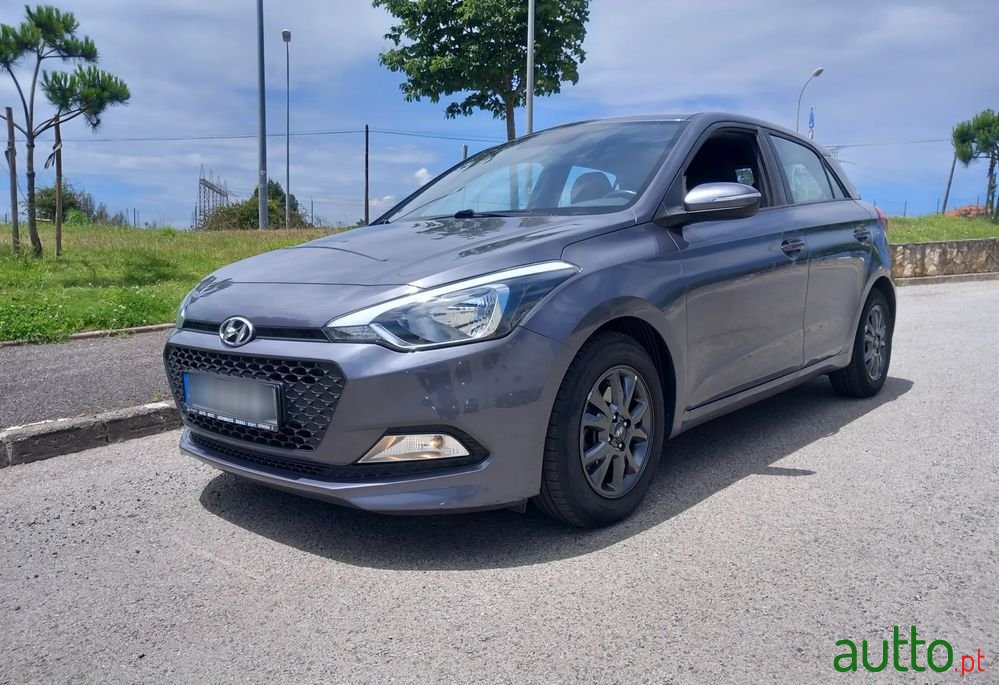 2018' Hyundai i20 photo #1