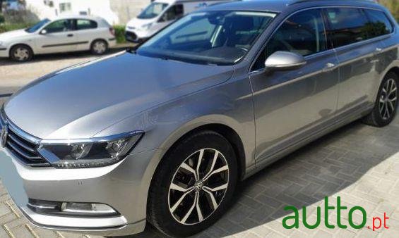 2016' Volkswagen Passat photo #3