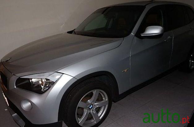 2009' BMW X1 Sdrive photo #2