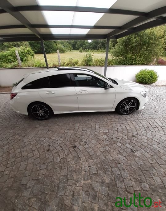 2016' Mercedes-Benz Cla-200 photo #4