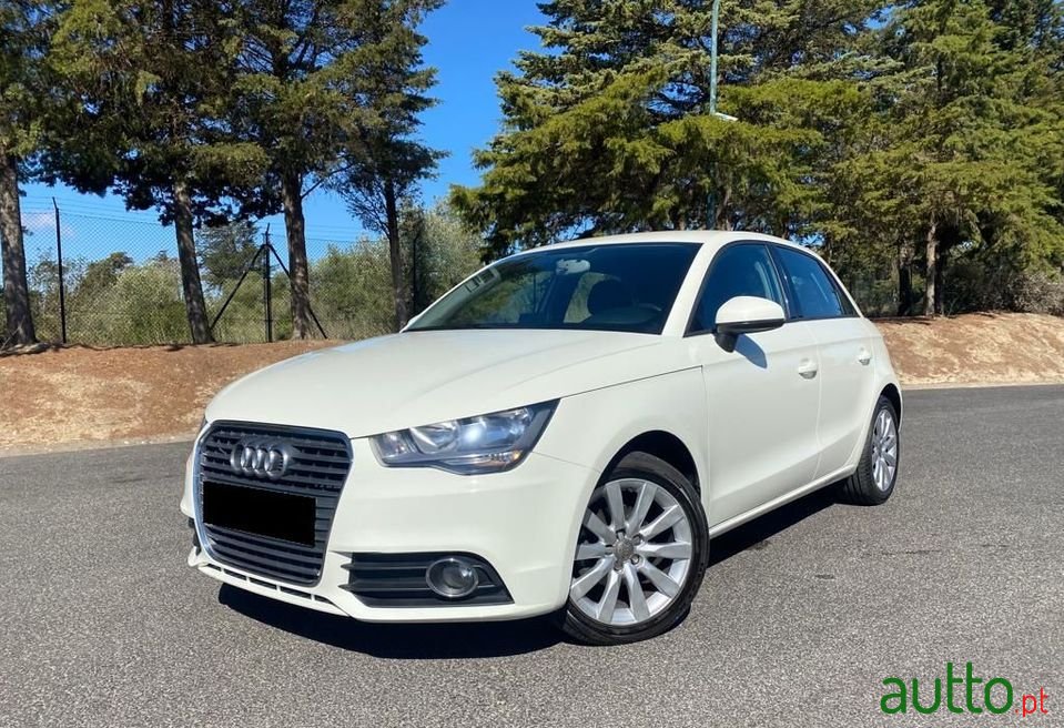 2012' Audi A1 Sportback photo #2